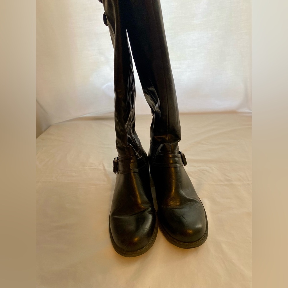 Kim Rogers Black knee high boots Size 8